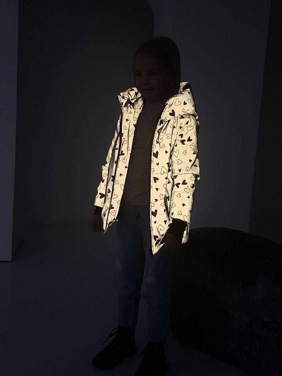 Світловідбиваюча куртка для дівчинки Tair kids Серденька 107 - світлина