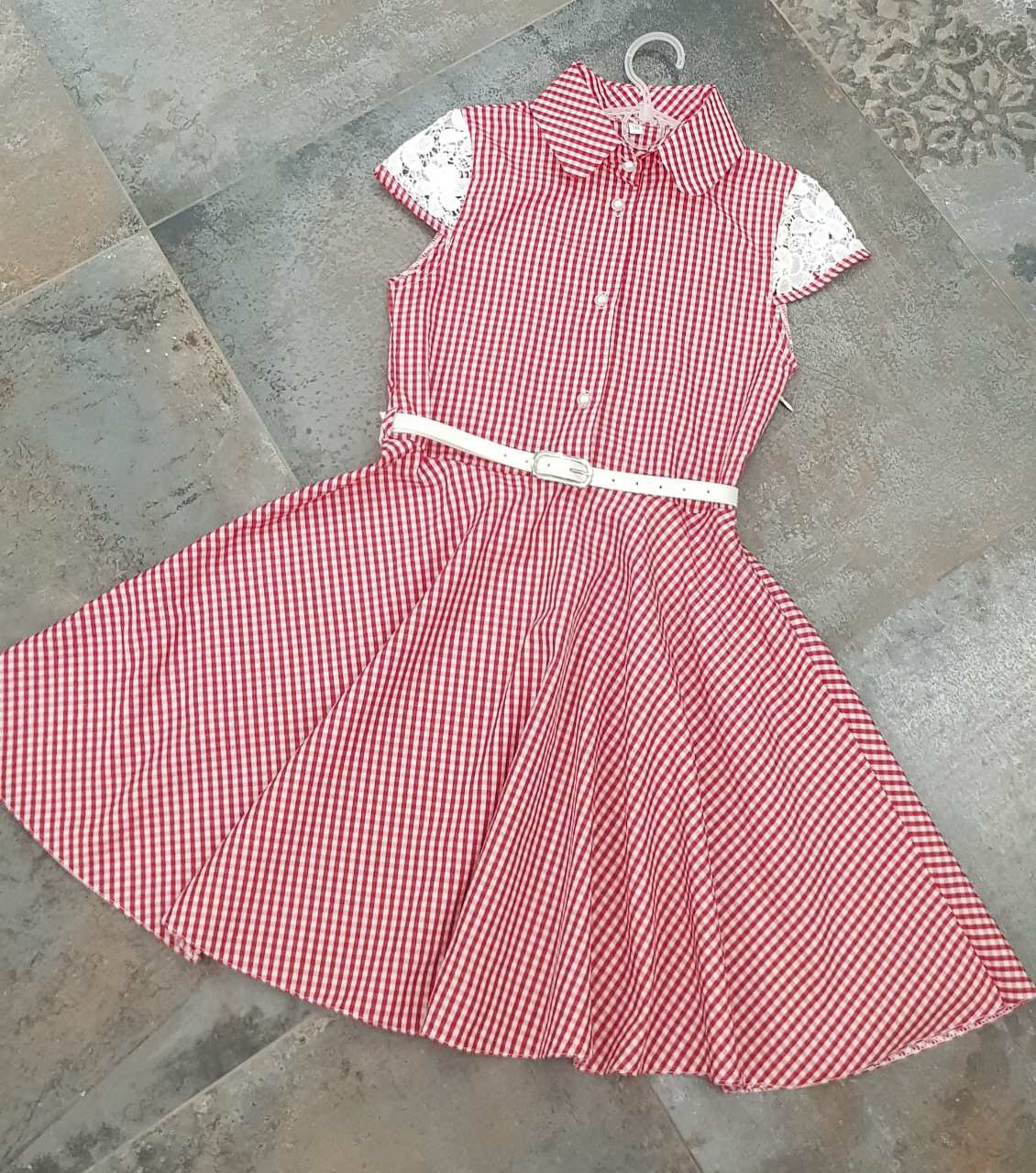 Платье с кружевным рукавом для девочки красная клетка - ціна