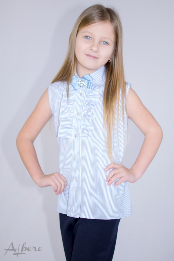Блузка з брошкою для дівчинки Albero блакитна 5075 - ціна