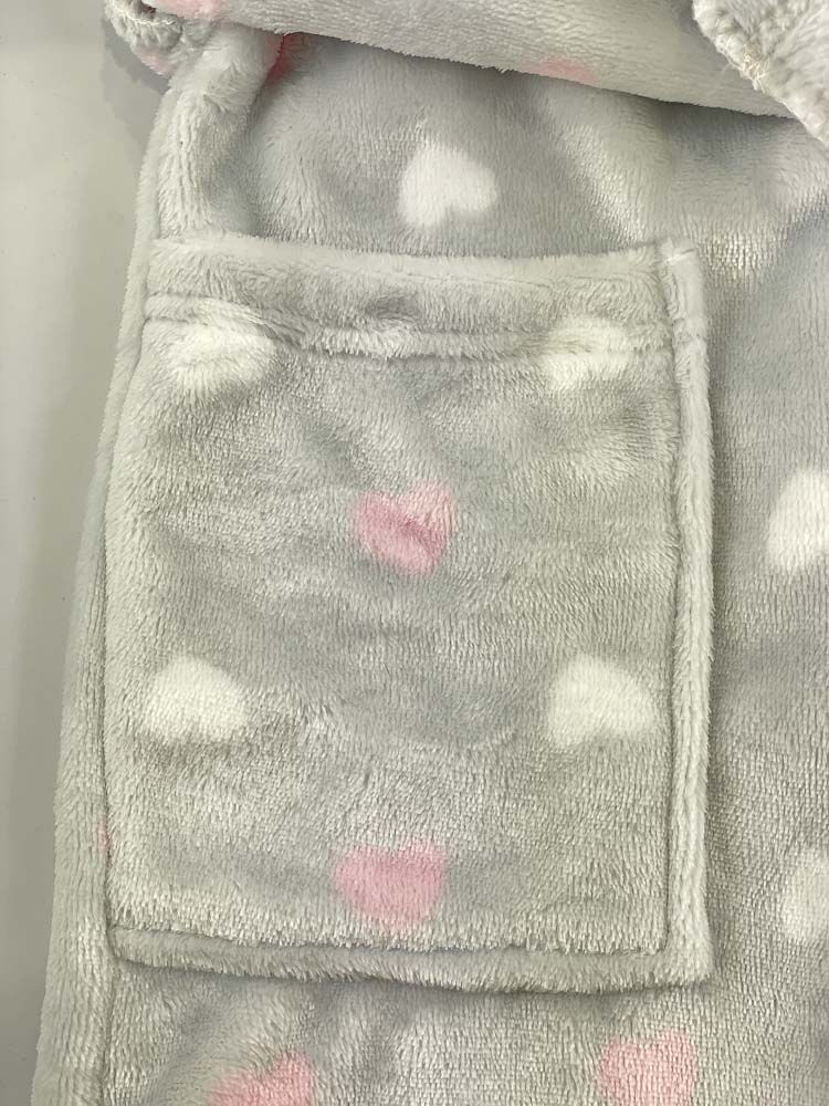 Халат вельсофт для девочки Фламинго Сердечки серый 884-912 - картинка