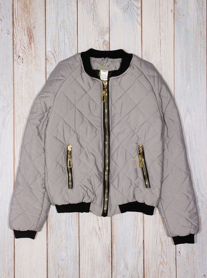 Куртка-бомбер для девочки Одягайко серая 22257 - цена