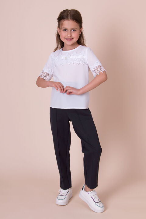 Блузка с кружевом для девочки Mevis молочная 5035-01 - фото