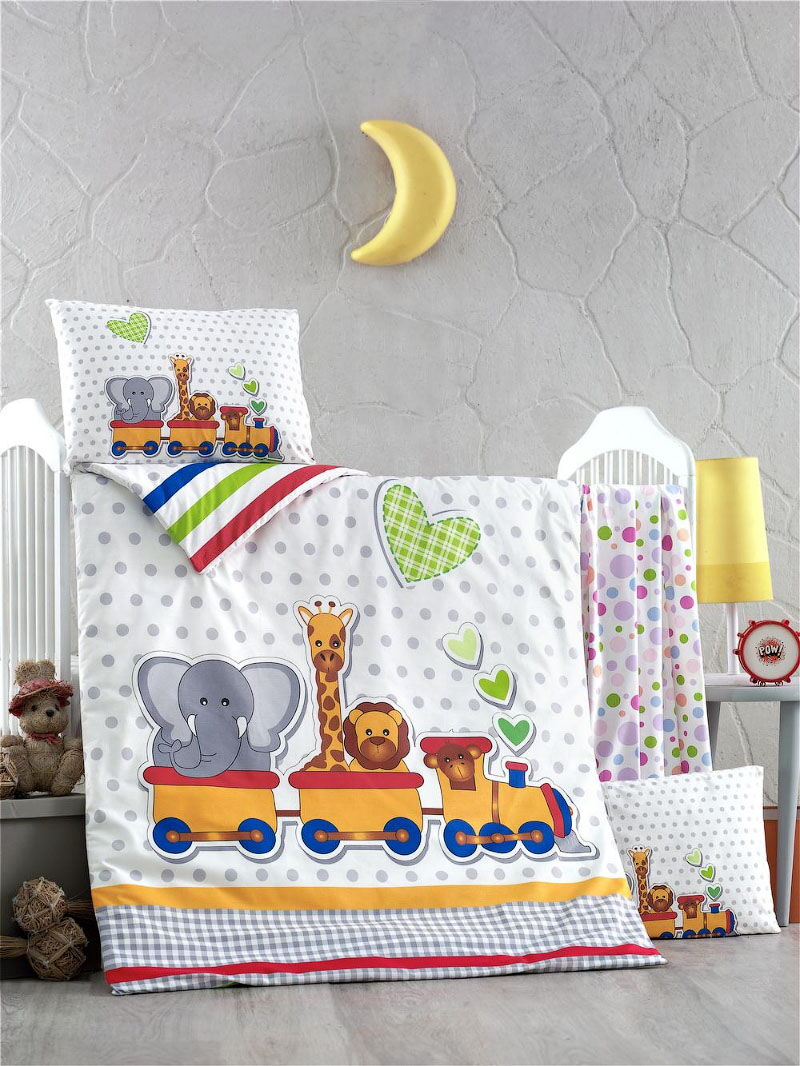 Комплект постельного белья в детскую кроватку LIGHTHOUSE MADAGASKAR 100*150/2*35*45 - цена