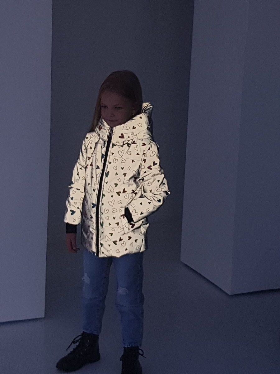 Светоотражающая куртка для девочки Tair kids Сердечки 107 - фото