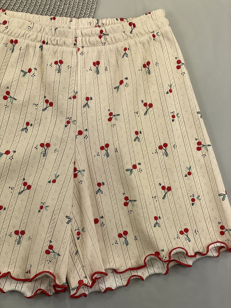 Летняя пижамка для девочки Mevis Вишенки бежевая 5039-02 - картинка