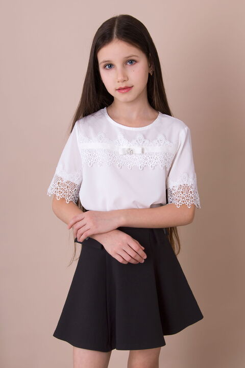 Блузка с кружевом для девочки Mevis белая 5035-02 - цена