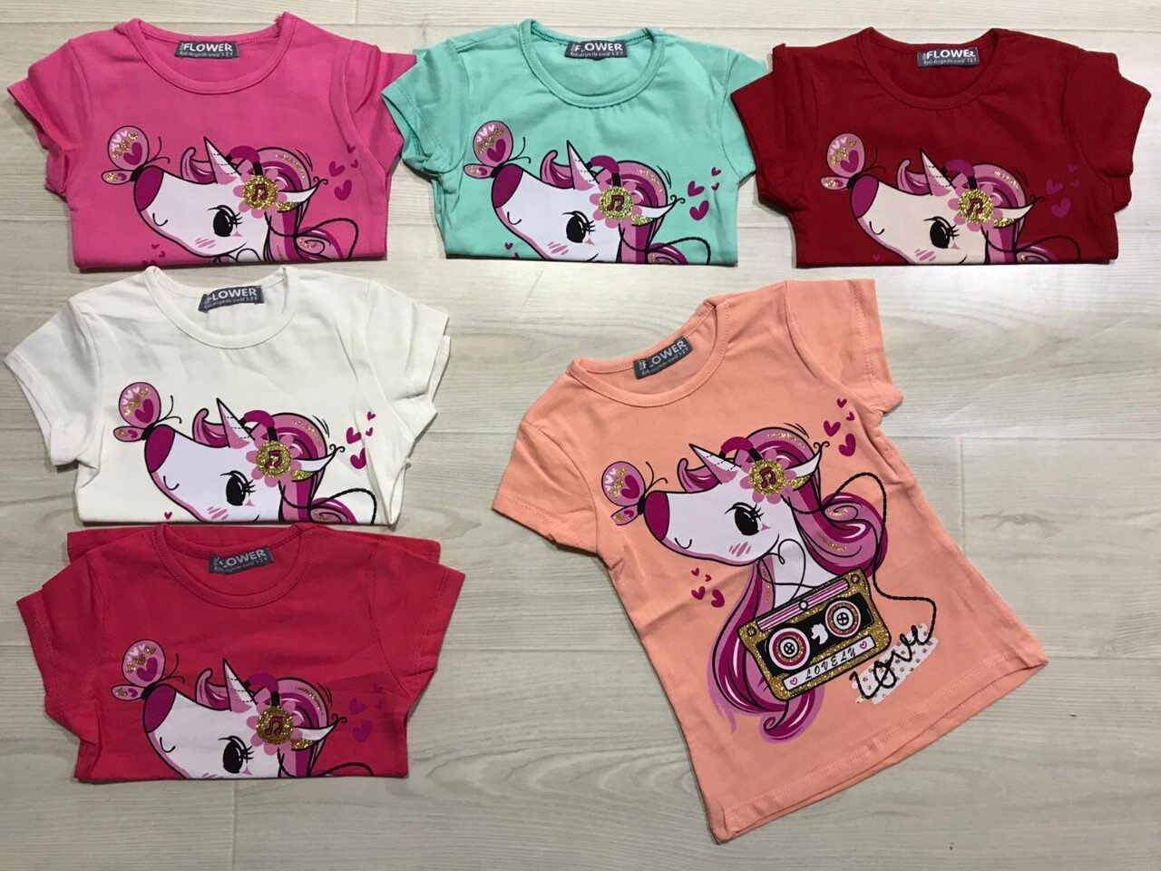 Футболка с единорогом для девочки молочная 966 - фото