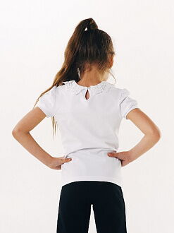 Блуза трикотажная с натуральным кружевом и коротким рукавом SMIL белая 114637/114638 - фото