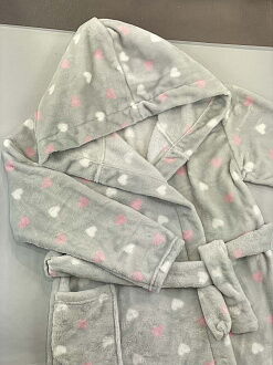 Халат вельсофт для девочки Фламинго Сердечки серый 883-910 - цена